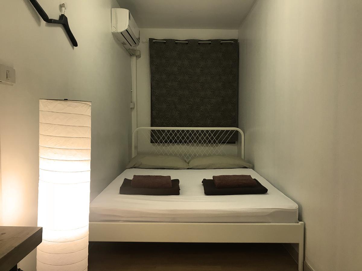Once In Bangkok With Me Guesthouse Exterior photo